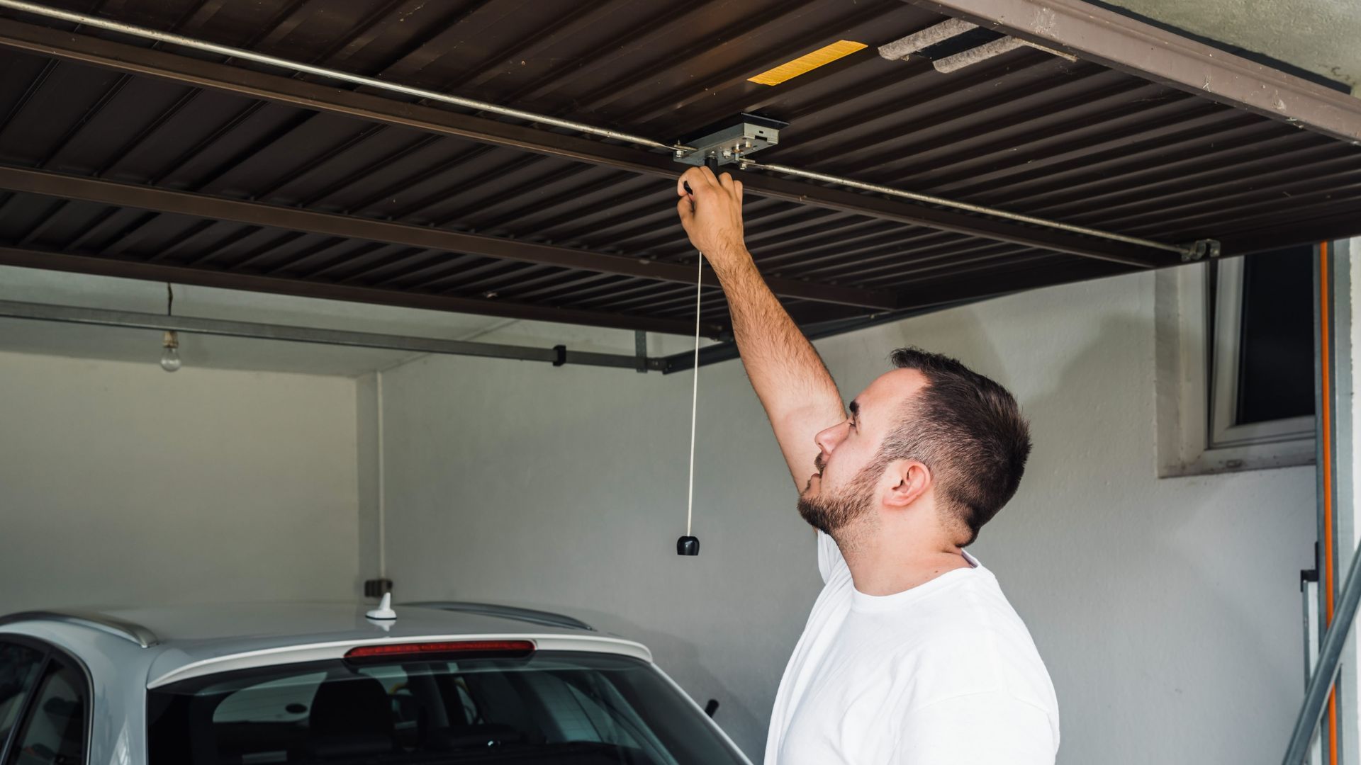 up_and_over_garage_door_4e44253aa1.jpg